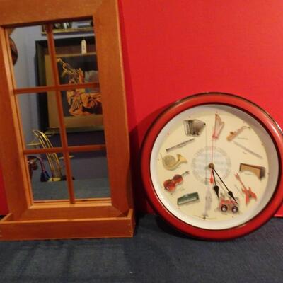 LOT 340. DECORATIVE MIRROR AND CLOCK