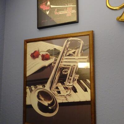 LOT 341. MUSICAL WALL DECOR