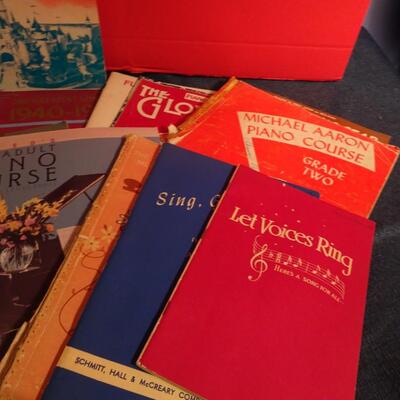 LOT 345. COLLECTION OF MUSIC BOOKS