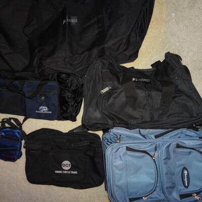 LOT 347. DUFFLE BAGS AND BACK PACK