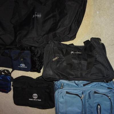 LOT 347. DUFFLE BAGS AND BACK PACK