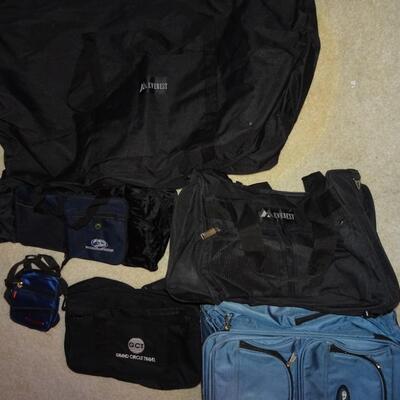 LOT 347. DUFFLE BAGS AND BACK PACK