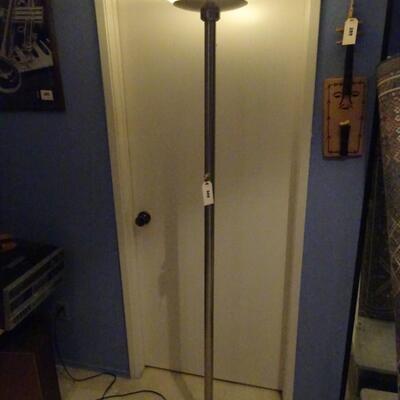 LOT 349. FLOOR LAMP