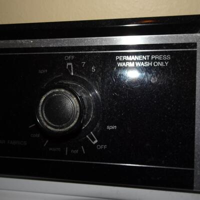 LOT 350. MAYTAG WASHER