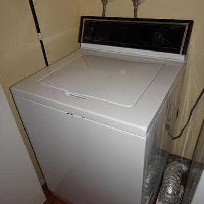 LOT 350. MAYTAG WASHER