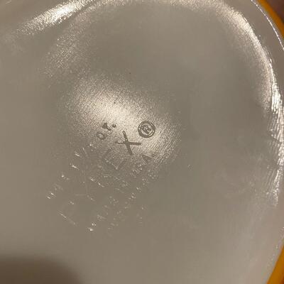 Vintage Pyrex three piece
