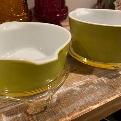 Vintage Pyrex three piece