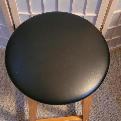 Lot 70: RICHESON Black Padded Top Stool