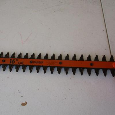 Craftsman Hedger