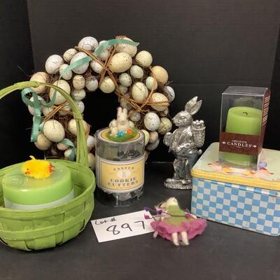 897 Lot of Easter Decor