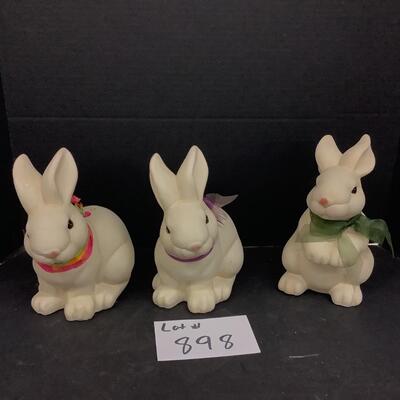 898 Lot of 3 Bunny Porcelain Figurines