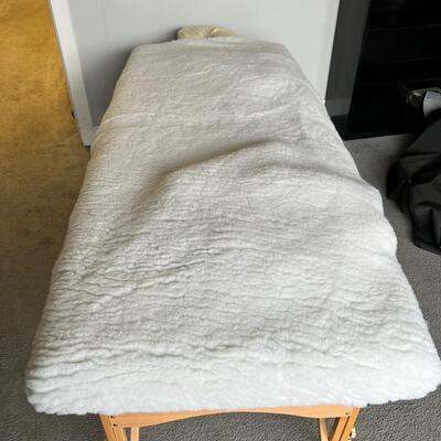 Massage Bed, Extra Wide, Sheepskin Like Padding and Heater 