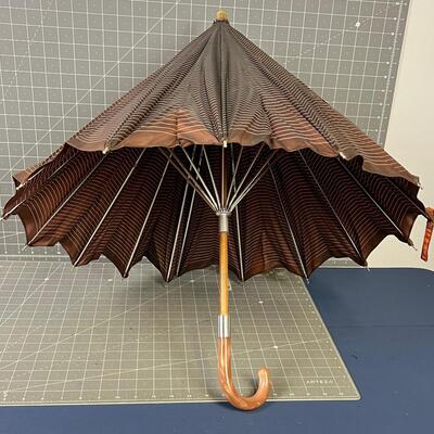 Umbrella Vintage Wood Shaft