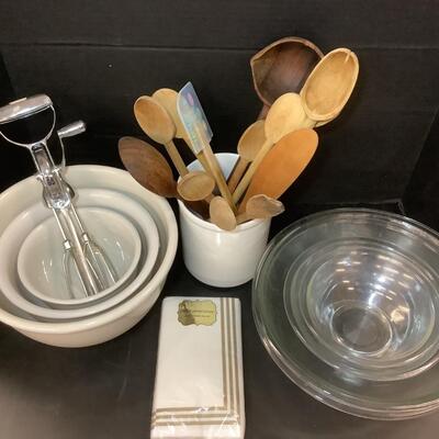Lot 865. Lot of Mixing Bowls / Wooden Spoons / Pottery Jar