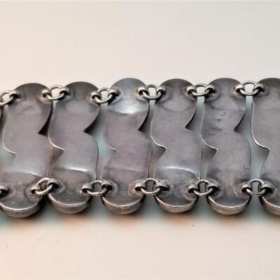 Lot #104  GORGEOUS Vintage Sterling Silver and Green Turquoise Bracelet from Mexico
