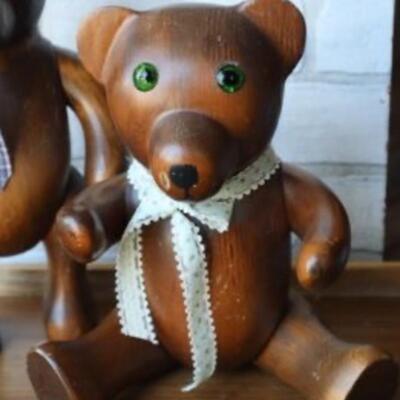Vintage RARE T.L. Plum wooden bear set