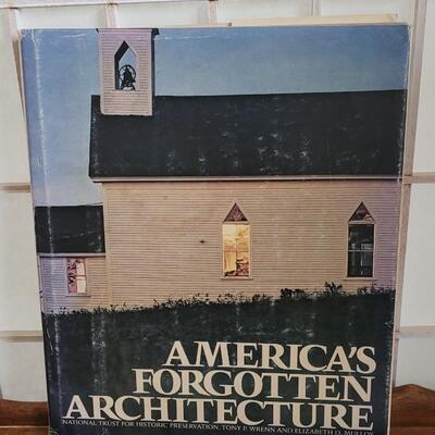 Lot 103: Architecture Book Lot