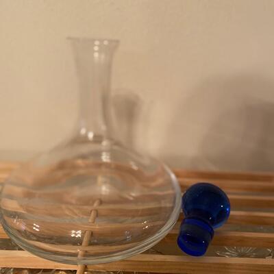 Clear crystal decanter with cobalt stopper