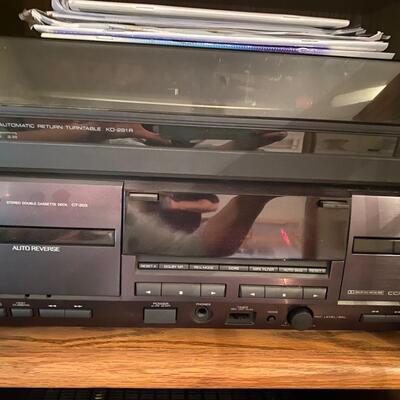 Kenwood digital stereo component system with record table