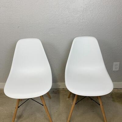 #2 Modern White Dinning Room Chairs