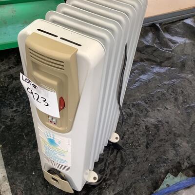923 Delonghi Oil Filled Electric Heater