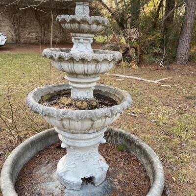 Very tall 4-tier vintage cement fountain - SEE DETAILS