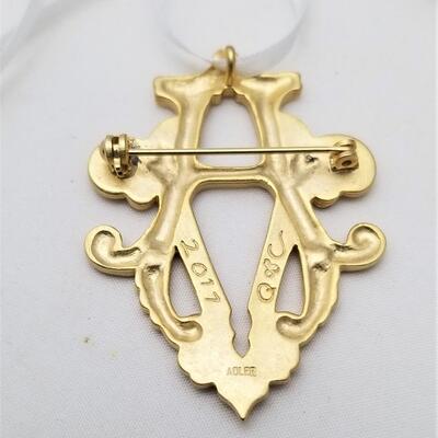 Lot #113  Lot of 2 Mardi Gras Krewe Favors - Ladies Rex Ducal and a Comus Queen's Pin
