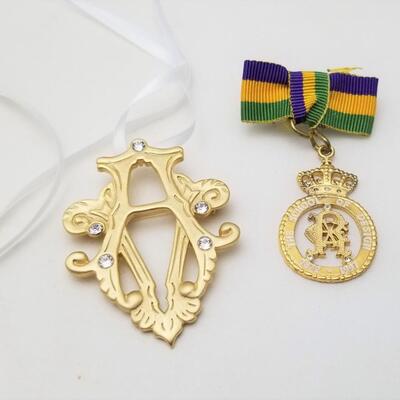 Lot #113  Lot of 2 Mardi Gras Krewe Favors - Ladies Rex Ducal and a Comus Queen's Pin