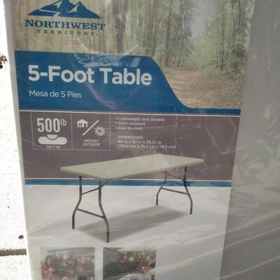 LOT 99  NEW LIGHTWEIGHT 5' PORTABLE TABLE