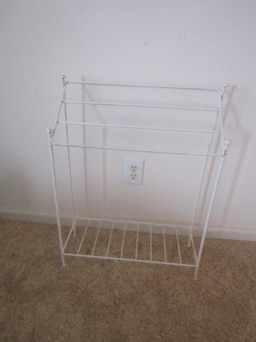 White Metal Quilt Rack