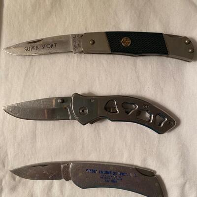Lot of 3 vintage knives