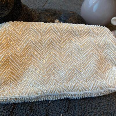 Vintage beaded Richere clutch