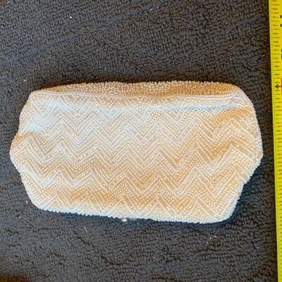 Vintage beaded Richere clutch