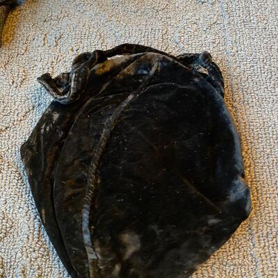 Vintage velvet round handbag