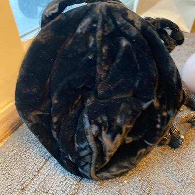 Vintage velvet round handbag