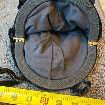Vintage velvet round handbag