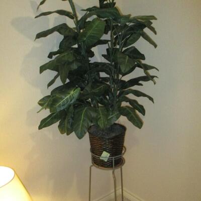 Artificial Tree w/plant stand