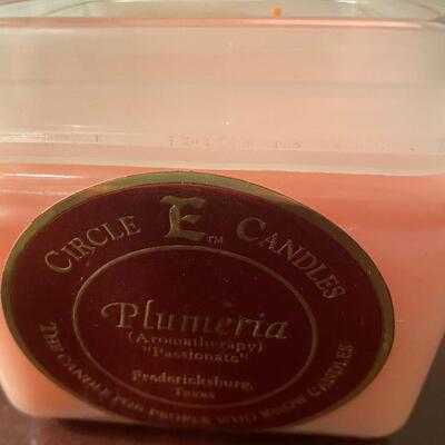 Lot of 3 candles