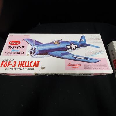 F6F-3 Hellcat Model Plane