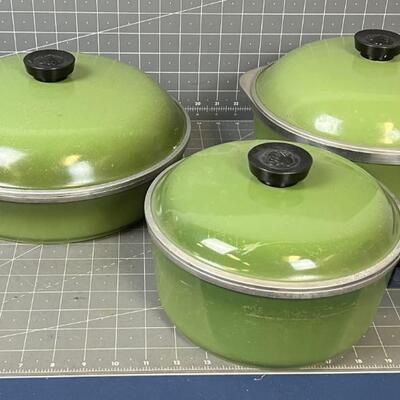 Green Aluminum Cookware 3 pieces  with lids. 