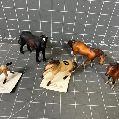 Ceramics and Breyers 5 Horses