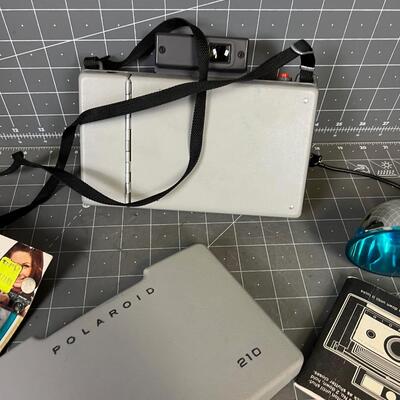 POLAROID with accessories 