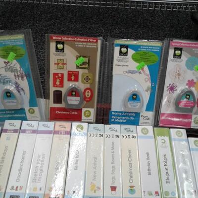 Cricut - 40 packages of patterns