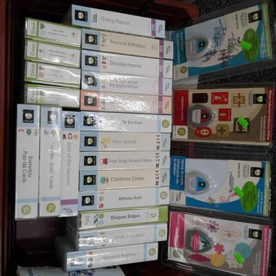 Cricut - 40 packages of patterns