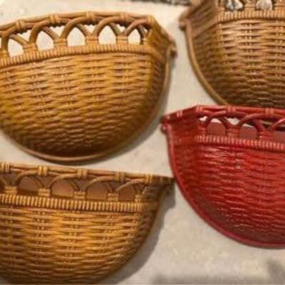 Vintage Syroco wall pocket planter set