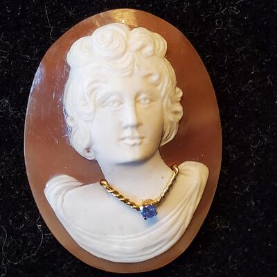 Cameo - unset.