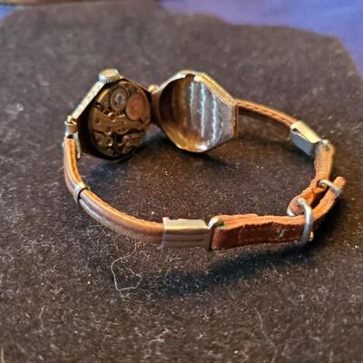 Vintage 14K Watch - Needs repair