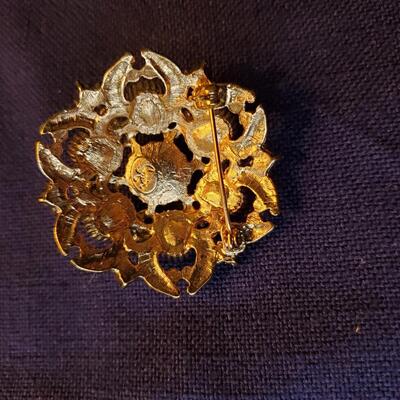Squier Brooch