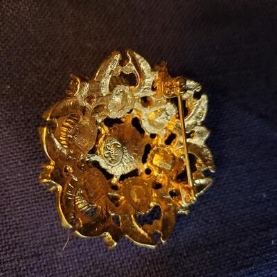 Squier Brooch