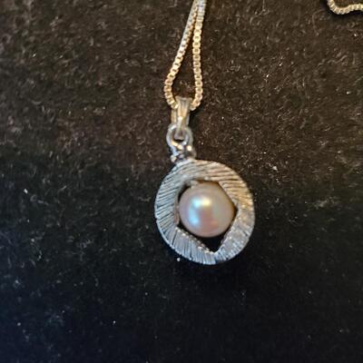 Pearl Pendant on 925 Chain